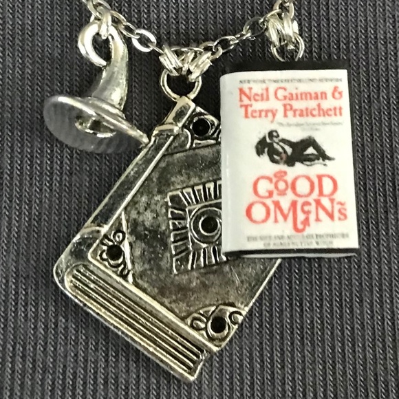 Good Omens Neil Gaiman Terry Pratchett Handmade Literature Necklace, Book Cover - Picture 3 of 16